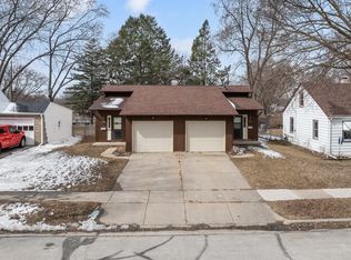 545 Peters St, Green Bay, WI 54302