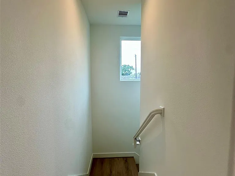 203 Danna Ln #D — Photo 18