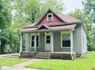 1021 NE Winfield Ave, Topeka, KS 66616