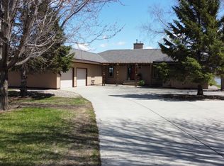 264 60th Ave NE, Willmar, MN 56201