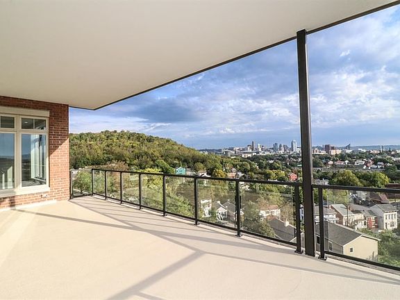 3rd image of 1150 Shavano Dr #26
