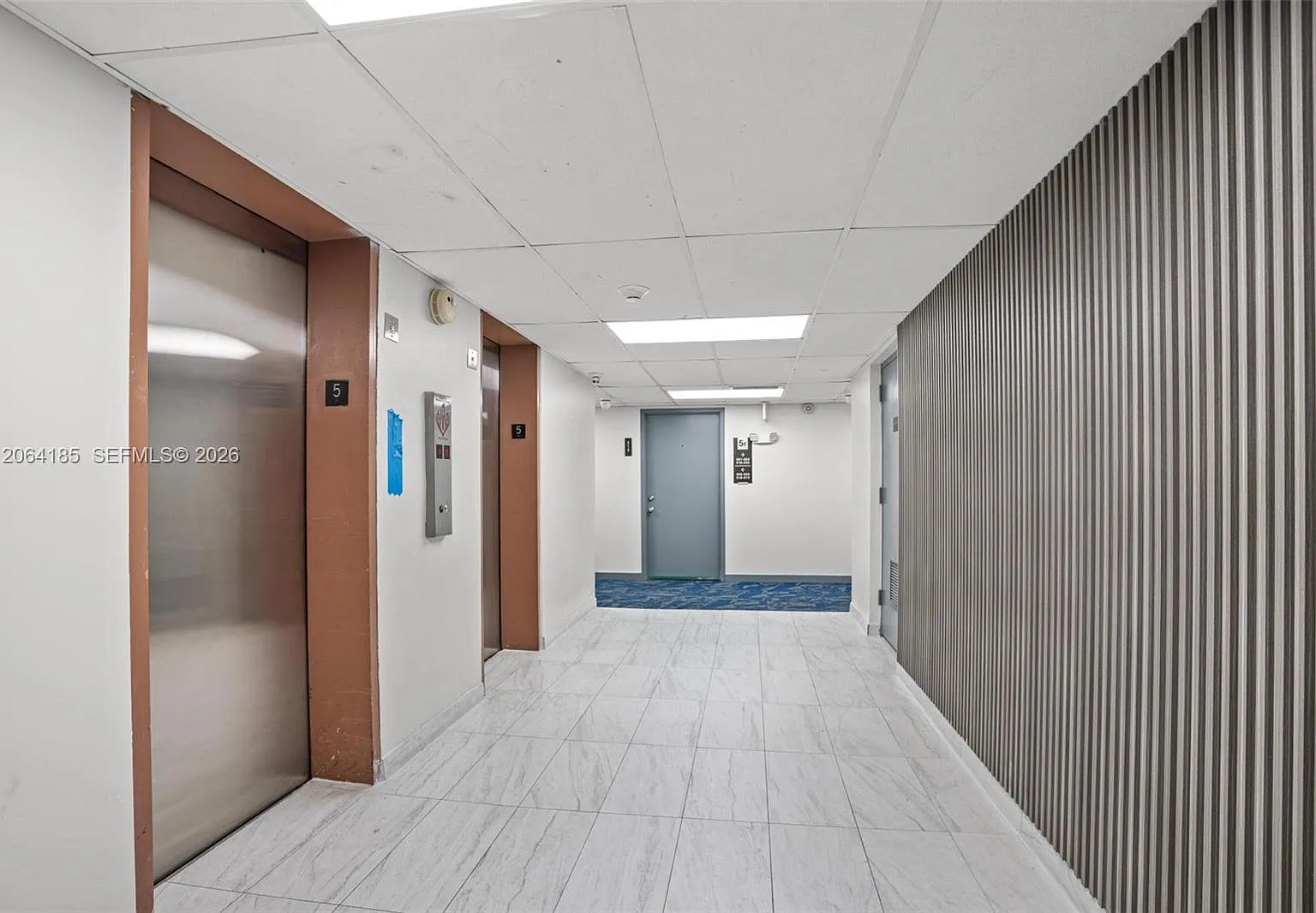 Desoto Park Condo — Photo 3