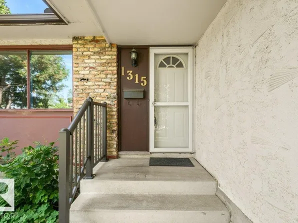 1315 69th St NW, Edmonton, AB T6K 3K5