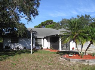 1072 Graham Rd, Venice, FL 34293