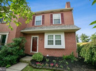 508 Village Green Dr, Gilbertsville, PA 19525