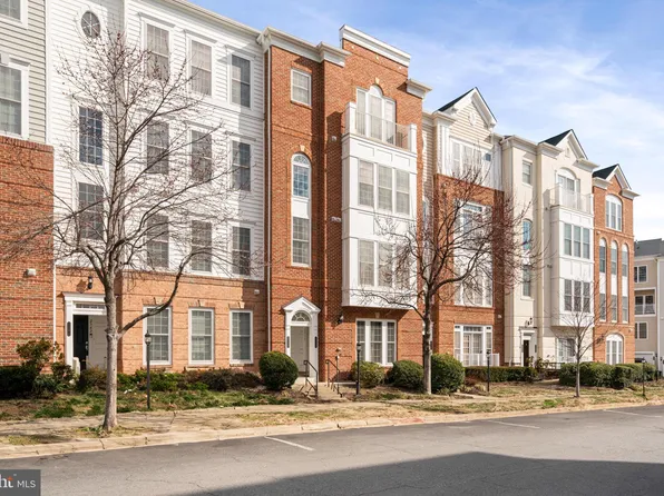 2338 Brookmoor Ln, Woodbridge, VA 22191