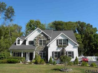 35 Old Nott Farm Rd, Rexford, NY 12148