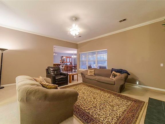 5th image of 1505 Sanford Dr