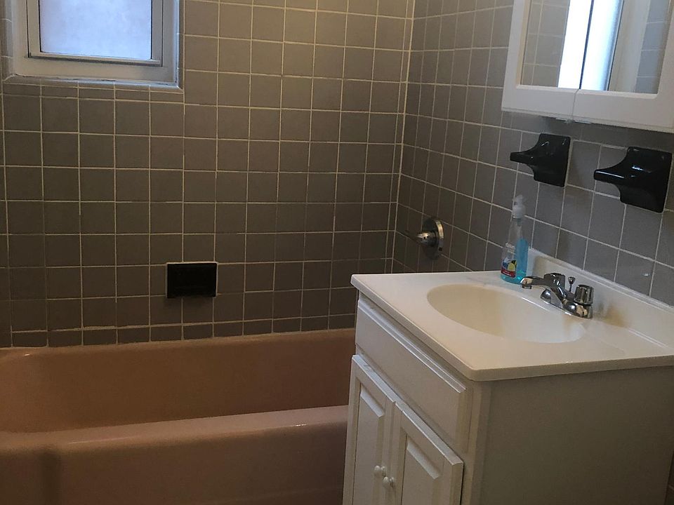 1st image of 560 Warburton Ave APT 3H