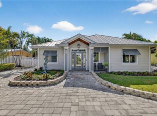 740 5th Ave N, Naples, FL 34102