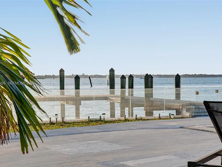 1101 S Shore Dr #1 — Photo 36