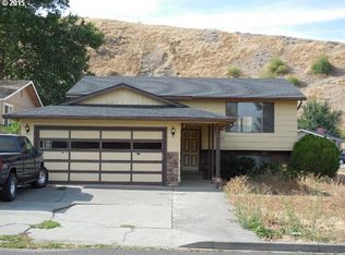 665 NW 1st Ave, Milton Freewater, OR 97862