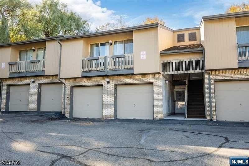 1st image of 17 Karam Cir