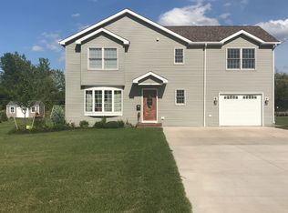 13 Hammond Pkwy, Middleport, NY 14105