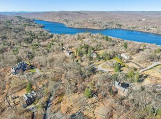 Serpentine Road, Tuxedo Park, NY 10987