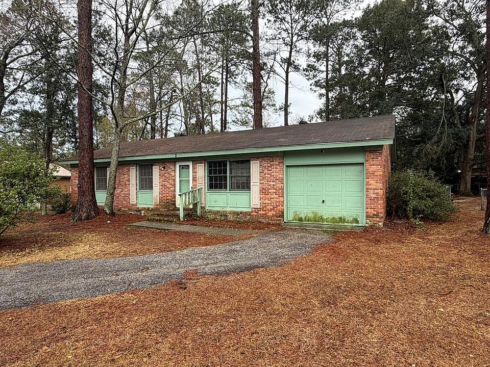 1st image of 2 Garey Cir