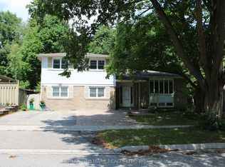 32 Hill Dr, Aurora, ON L4G 3A6