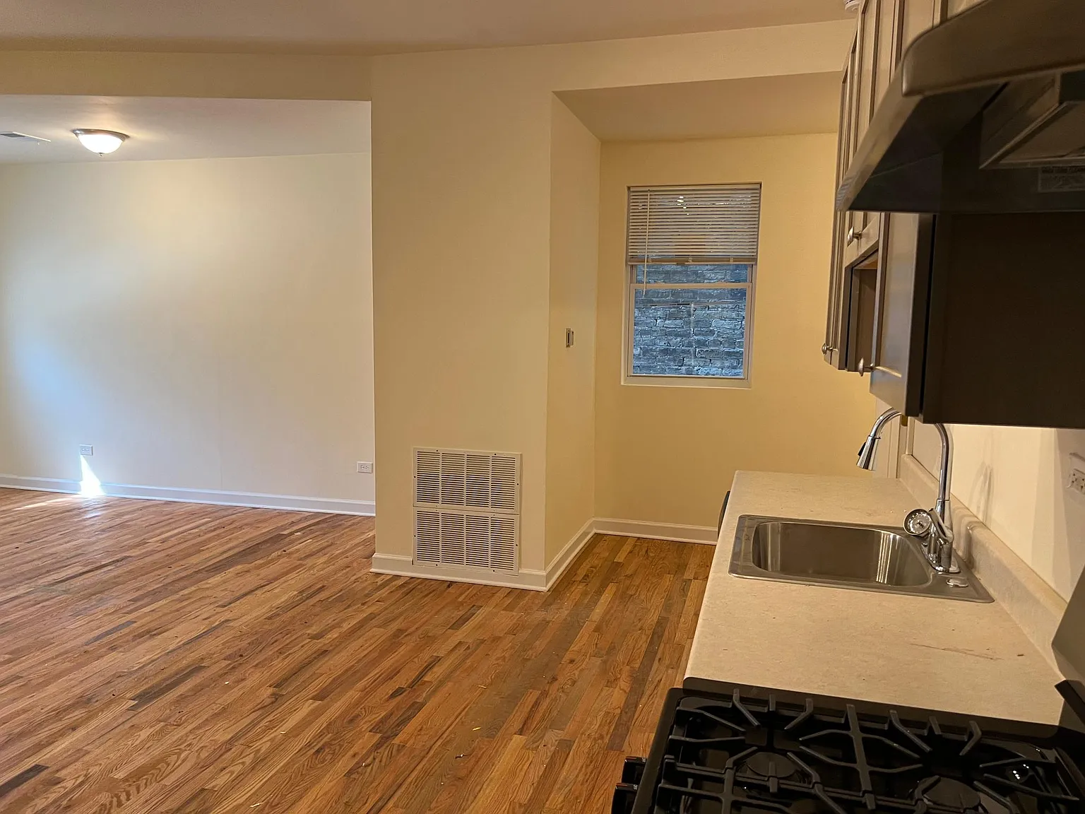 1 bed, $1,400 — Photo 3