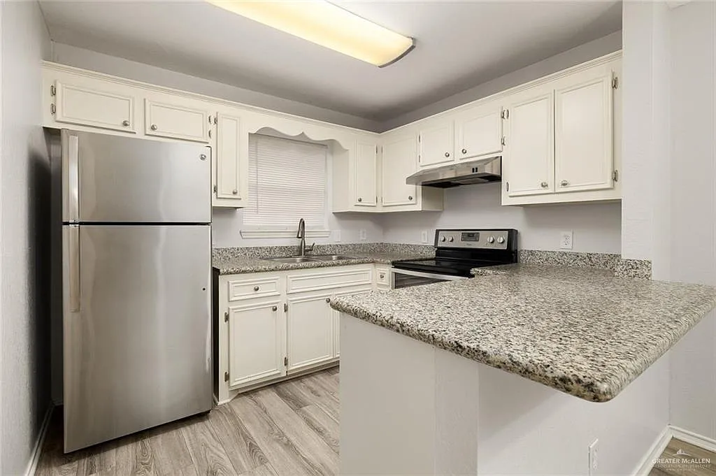 2 bed, 1.0 bath, 780 sqft, $875 — Photo 4