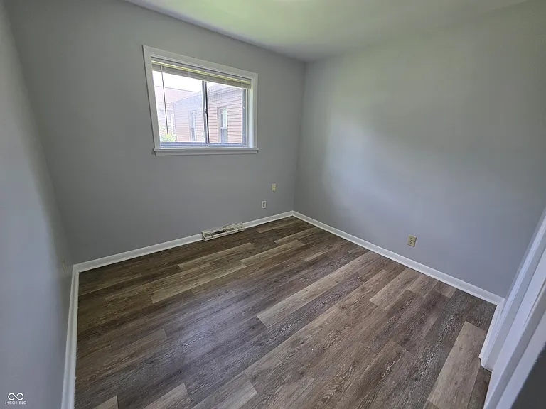 2036 Calhoun St — Photo 8