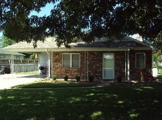 1104 S Oak St, Stuttgart, AR 72160
