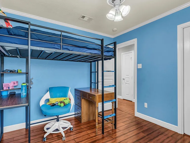 5613 Landsdown Dr — Photo 10