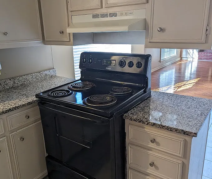 8 Lisa Ct — Photo 6