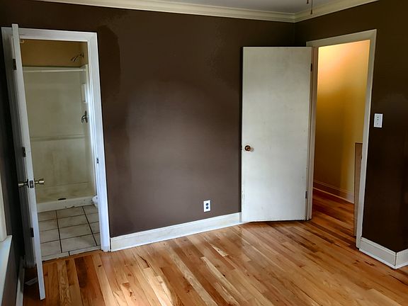 4th image of 404 Lynwood Dr