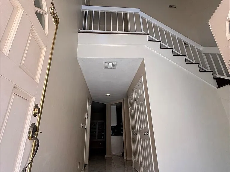 5200 White Oak Ave #36 — Photo 18