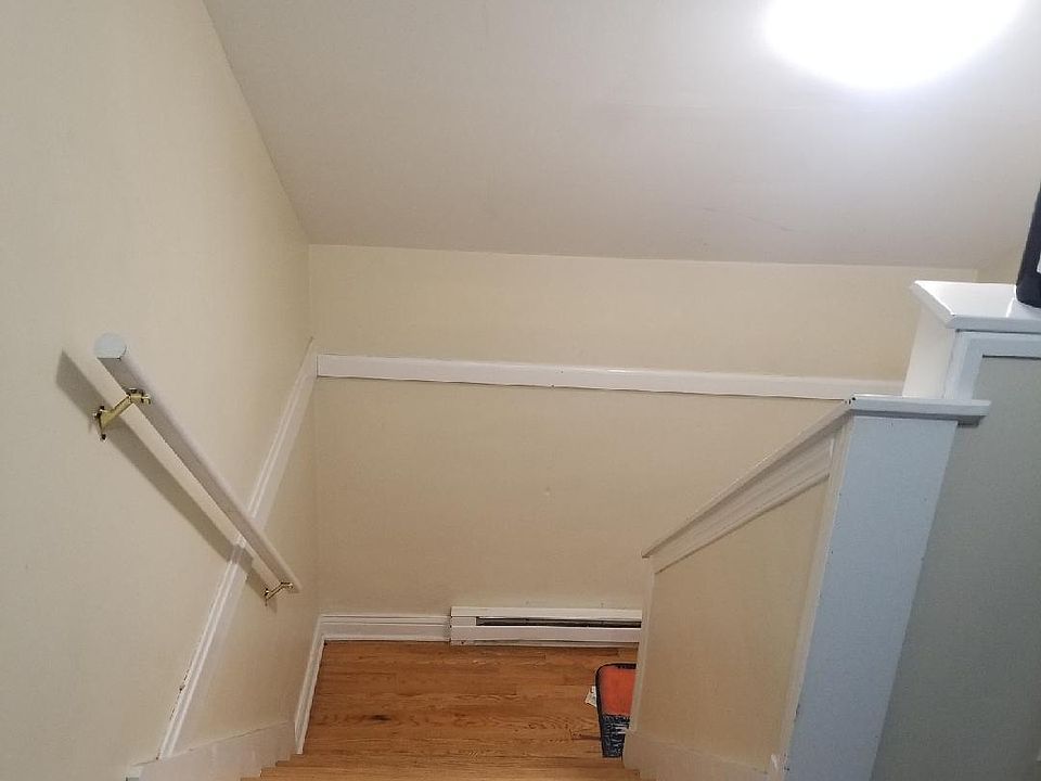 1st image of 1810 Scoville Ave Unit 2