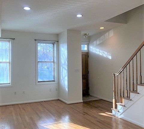 5th image of 1747 11th St NW