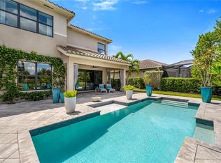 13539 Mandarin Cir, Naples, FL 34109