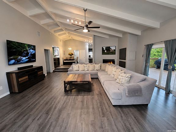 5th image of 8715 Post Oak