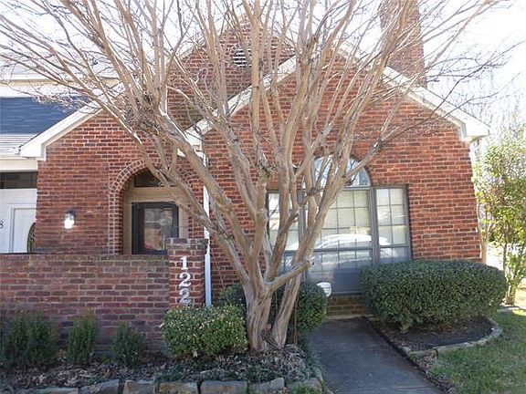 2nd image of 122 Benwynd Dr