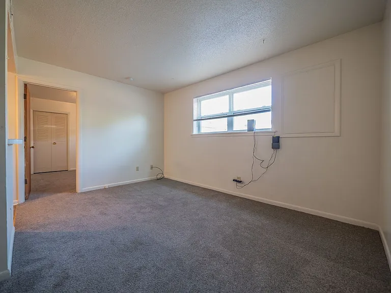 Campus View Apartments — Photo 4