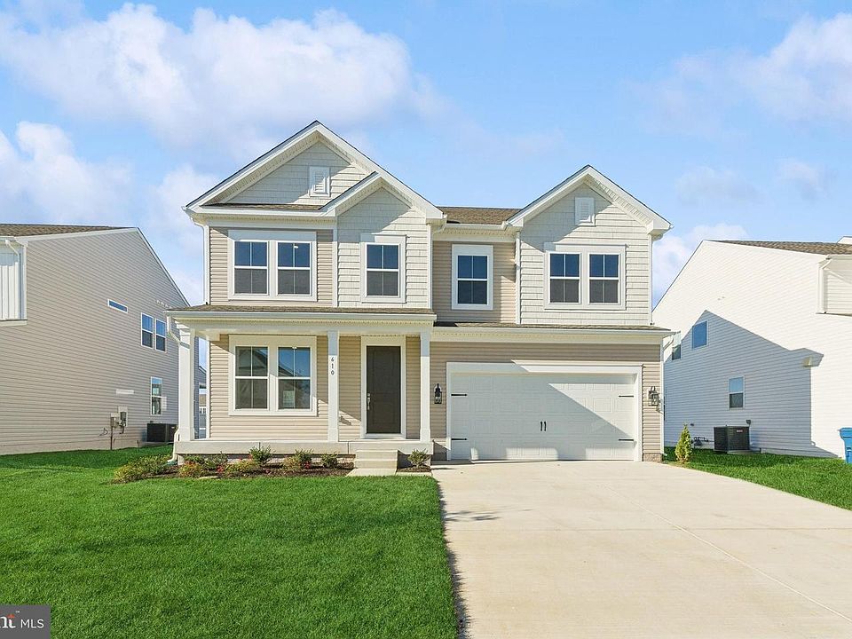 1st image of 851 Merlin Dr