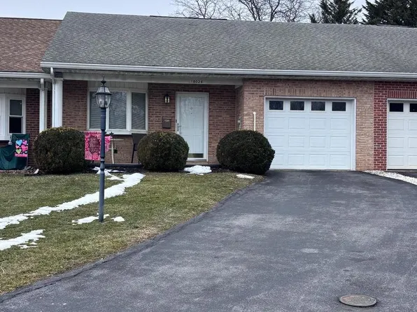 18024 Putter Dr, Hagerstown, MD 21740