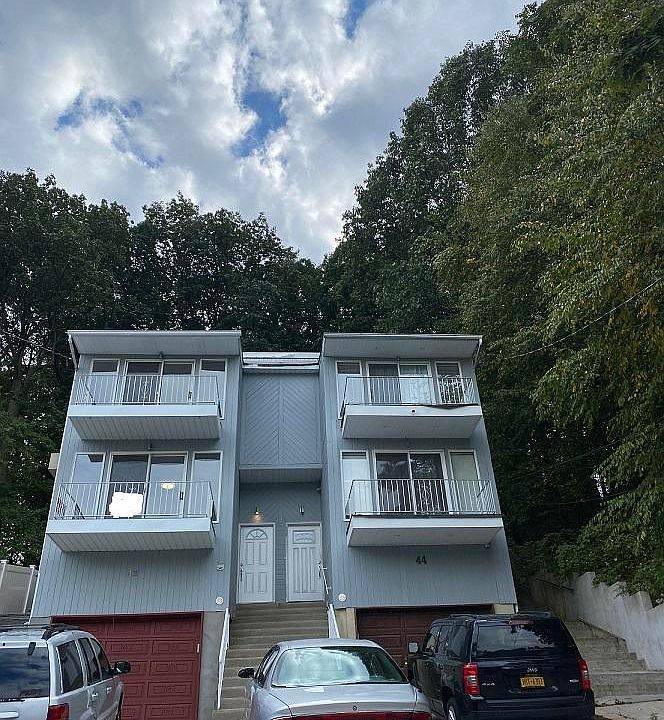 1st image of 42 Wandel Ave