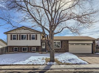 1352 S Argonne Cir, Aurora, CO 80017