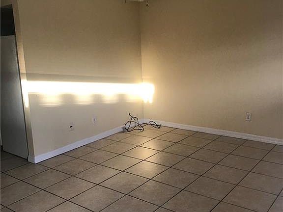 3rd image of 2903 Parker Ave