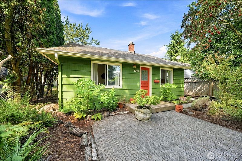 2nd image of 9223 21st Avenue SW