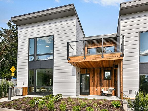 3rd image of 215 Ebi Ln NE