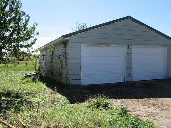 4th image of 37780 Pleasant Valley Rd
