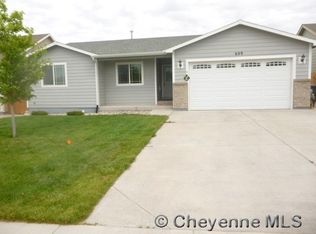 609 Desmet Dr, Cheyenne, WY 82007