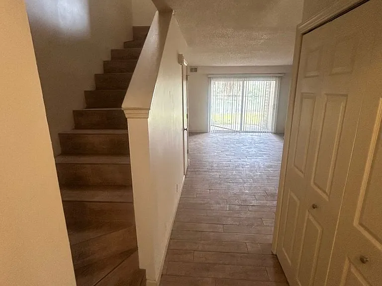 240-51 Jamil Rd — Photo 9