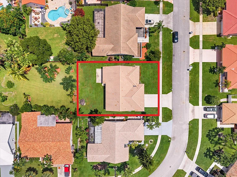 5809 Sun Pointe Cir — Photo 31
