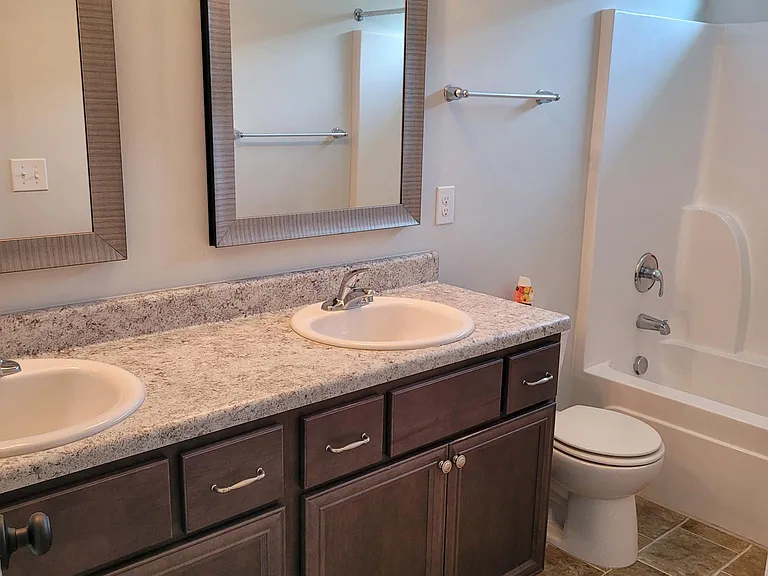 1649 Tralee Ct — Photo 14