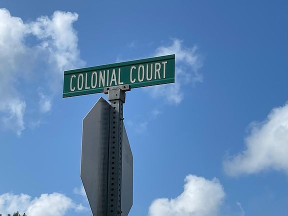 2nd image of 10898 Colonial Ct