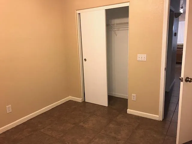 8706 W Bobby Lopez Dr — Photo 28