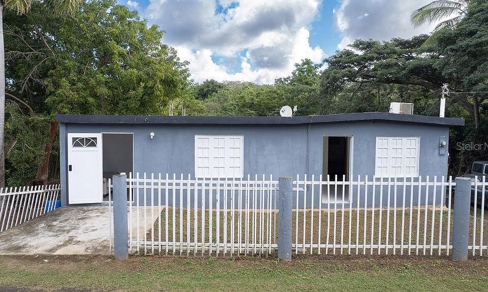 1st image of 63 Sector Villa Borinquen